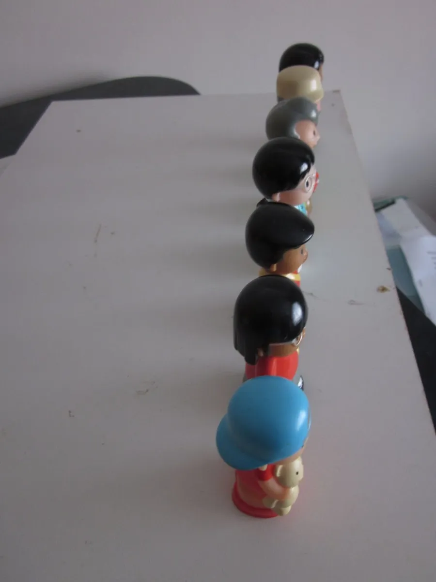 ELC Happyland x 7 Figures - Image 2