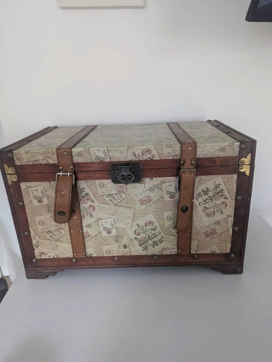 Antique wooden boxes - Image 4