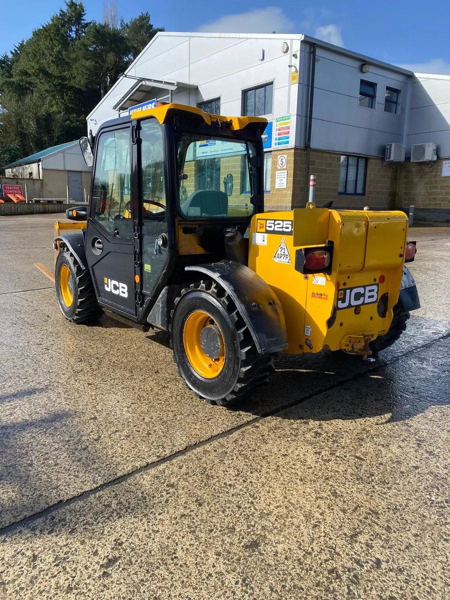 2017 JCB 525-60 6M TELESCOPIC FORKLIFT - Image 1