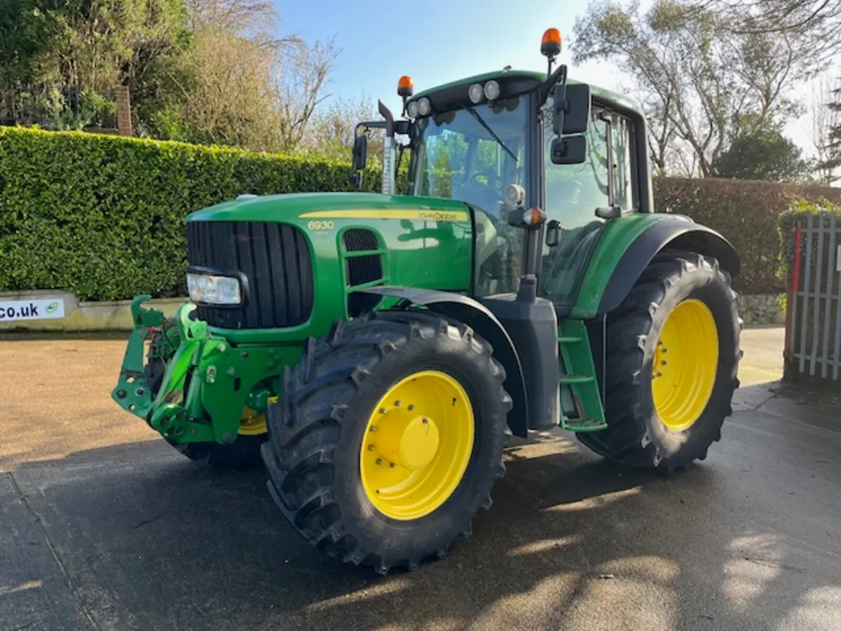 2012 John Deere 6930P Autoquad c/w front links - Image 1