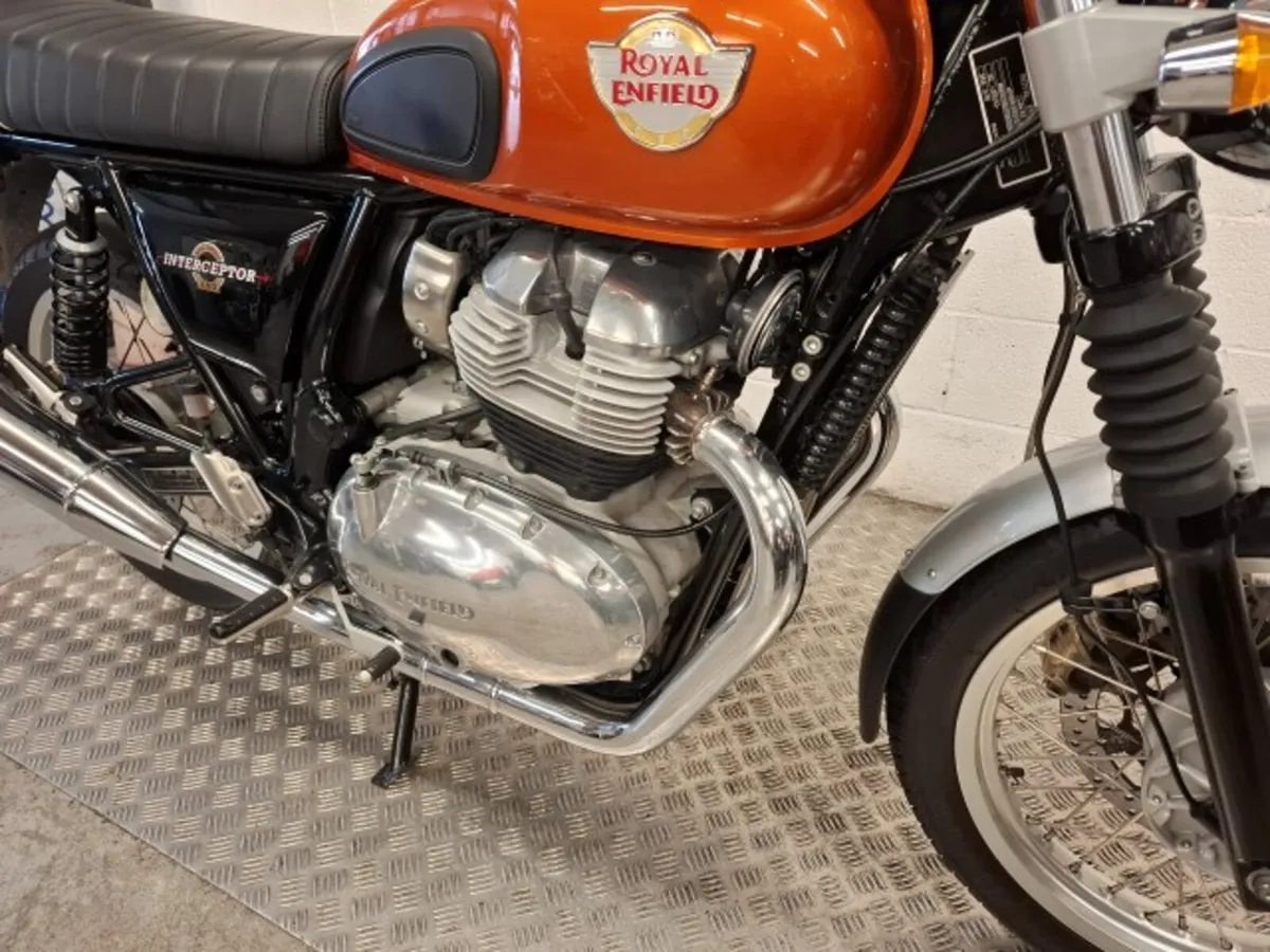 Royal Enfield interceptor 650 2021 - Image 4