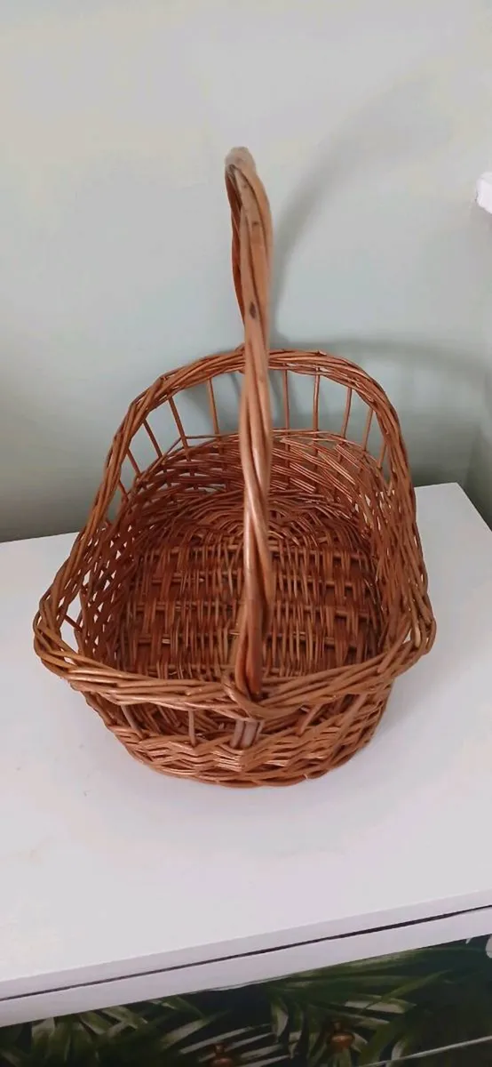 Vintage Wicker baskets - Image 4