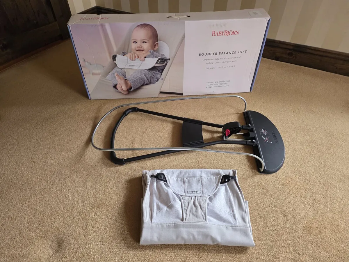 Baby equipment - Image 1