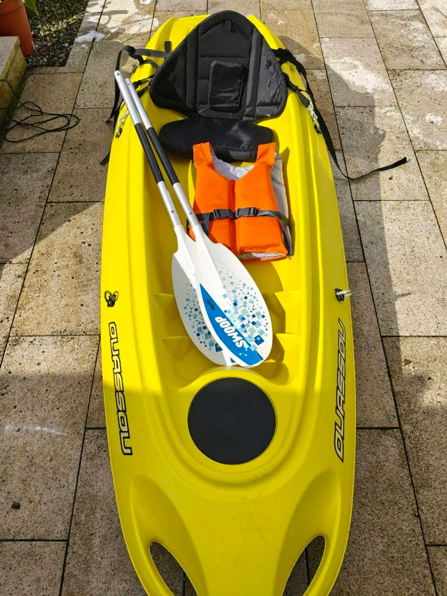 BIC Kayak - Image 1