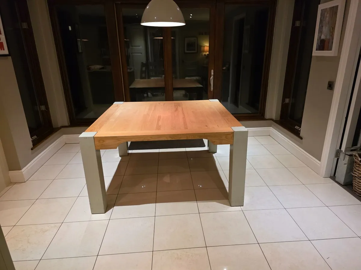 Kitchen table - Image 2