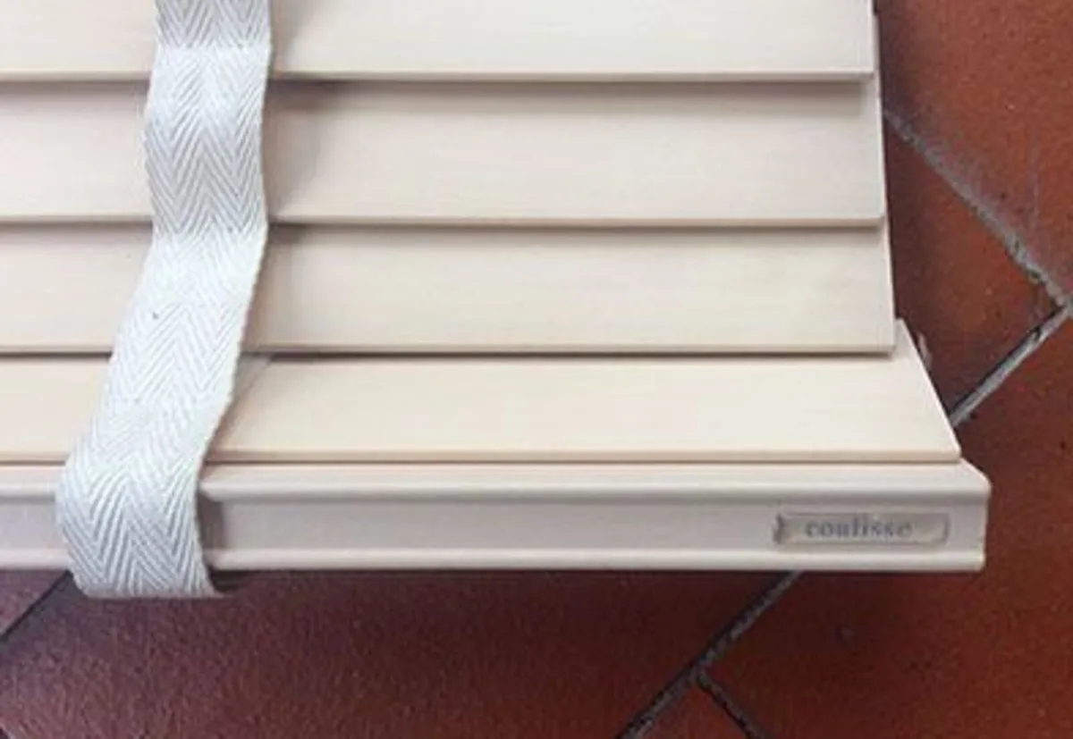 FREE Blinds - Image 1