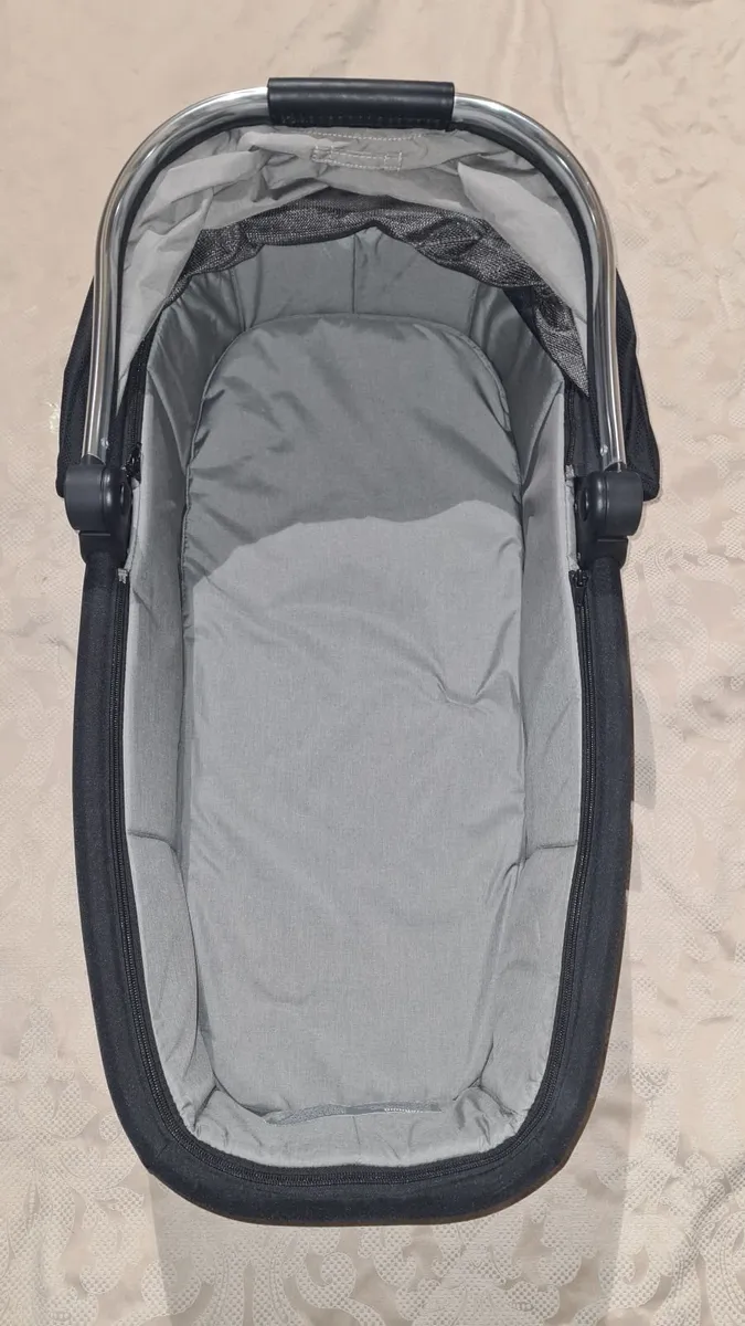 Mamas and Papas Ocarro  Pushchair and Cot - Image 2