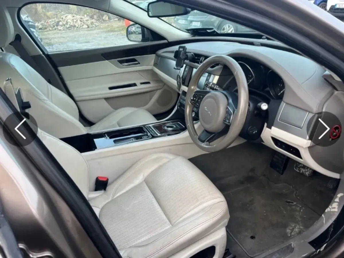 2016 Jaguar XF 2.0 Dsl Auto engine damage - Image 4