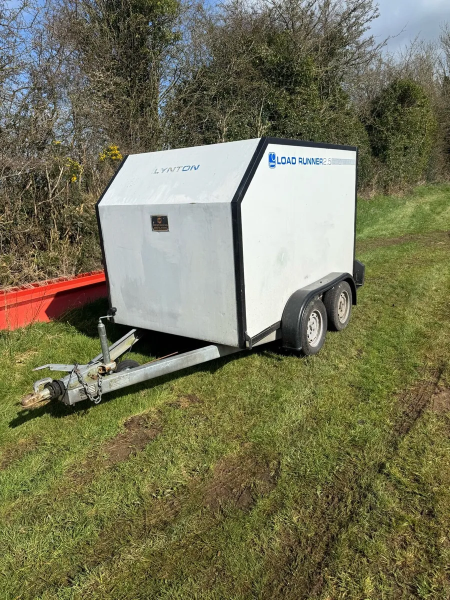 8x5 box trailer - Image 1
