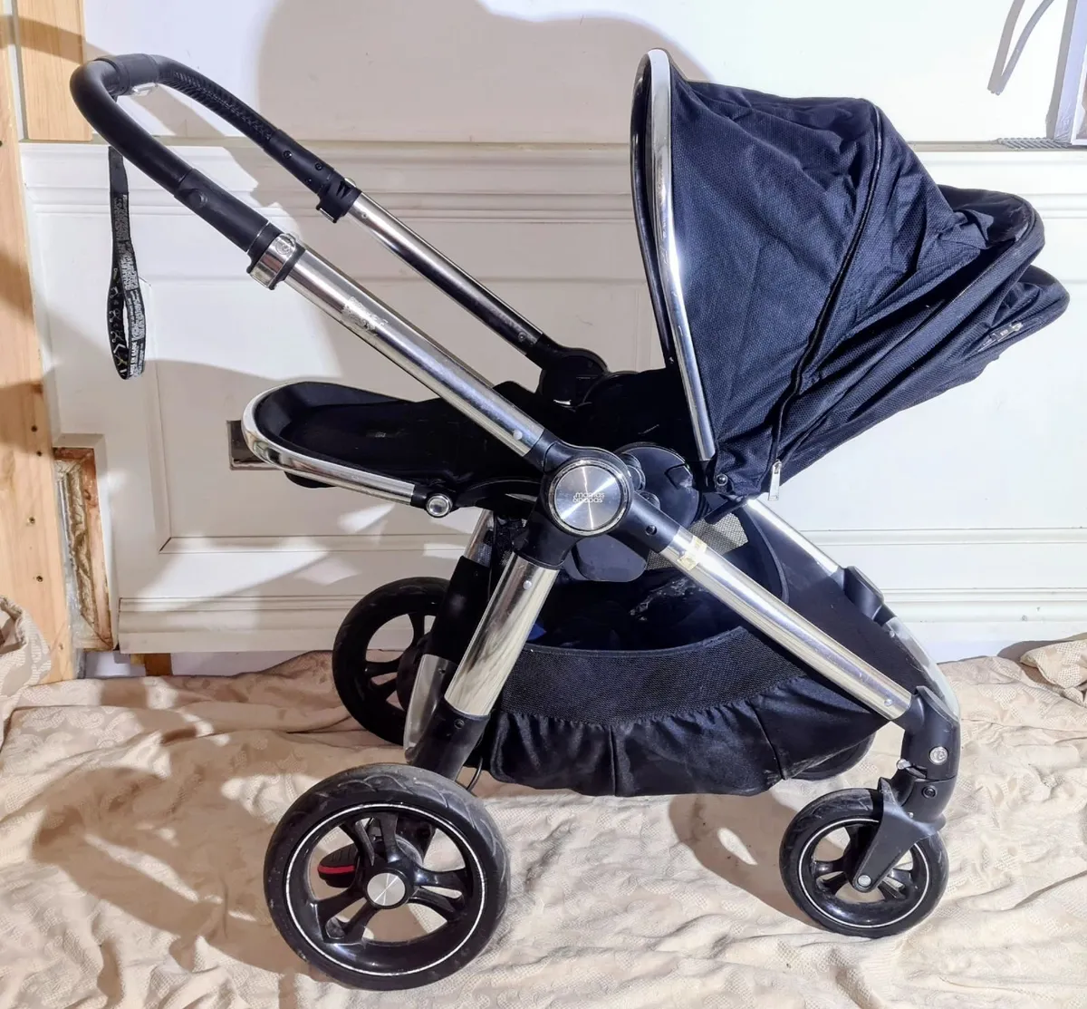 Mamas and Papas Ocarro  Pushchair and Cot - Image 1