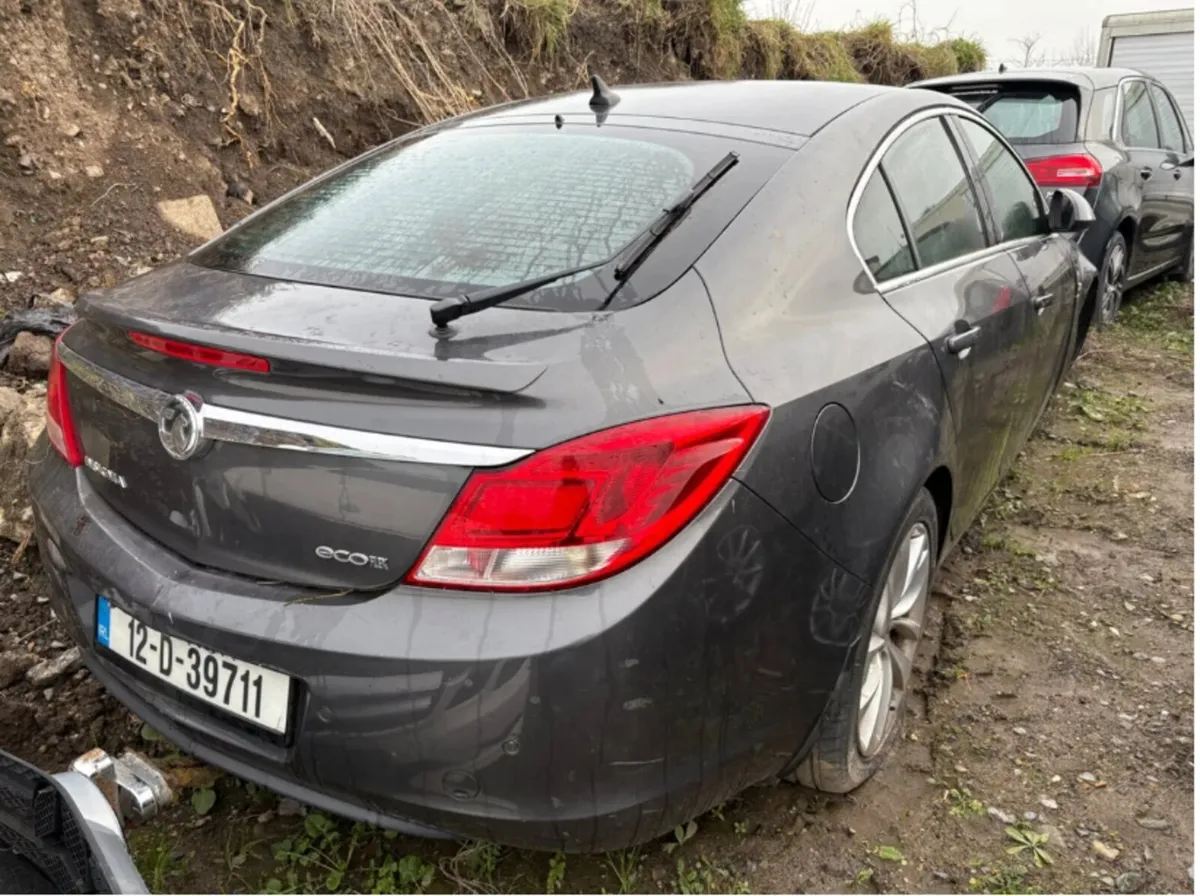 2012 Insignia Sri Model 2.0 Diesel - Image 3