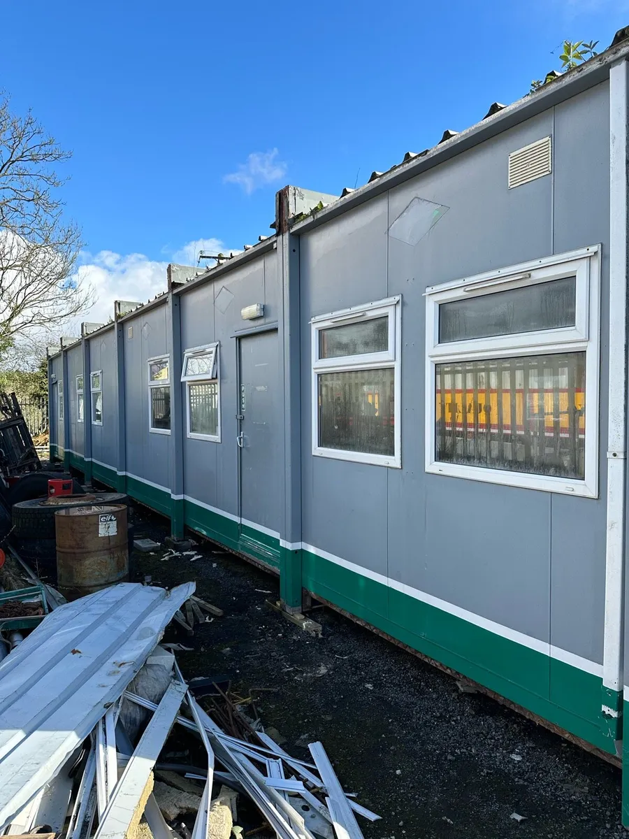 30 x 60 cabins in 10 x 30 sections - Image 1