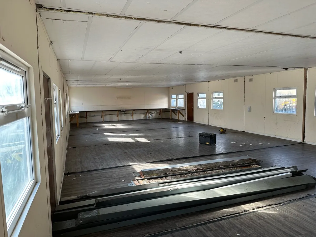 30 x 60 cabins in 10 x 30 sections - Image 4