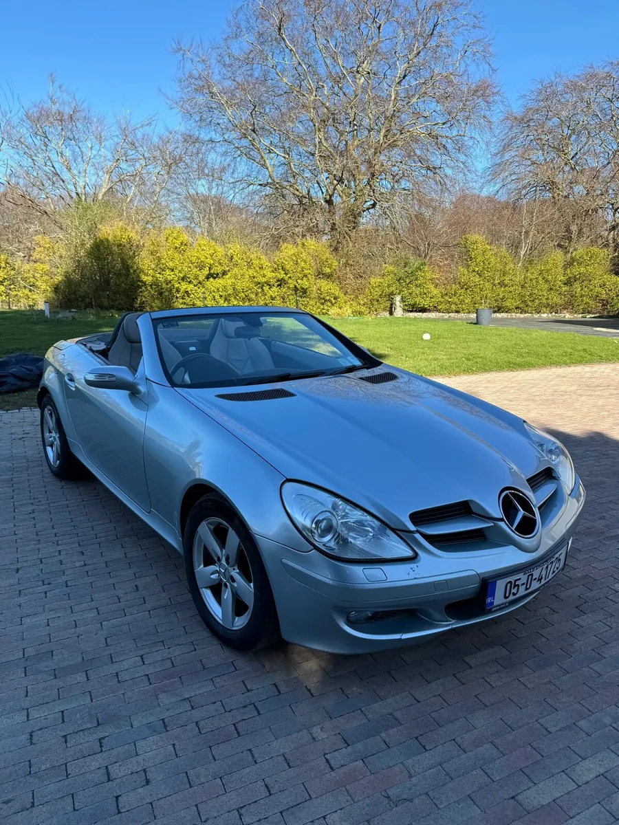 Mercedes SLK 200 2005 Convertible - Image 2