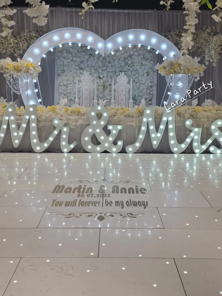 8ft Led Love Heart For Sale €500 - Image 3