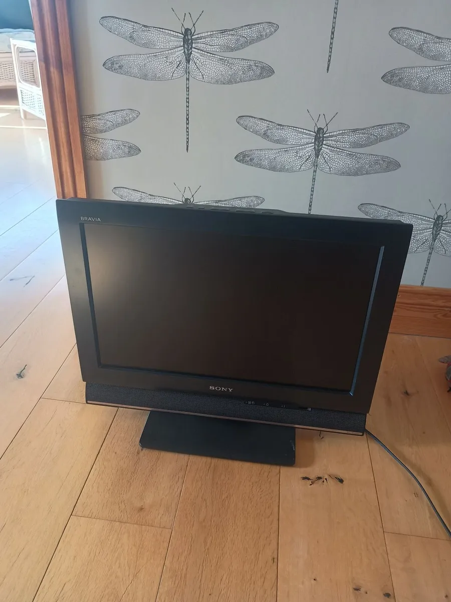 Sony Bravia 19" TV with Stand and Wall Bracket - Image 1