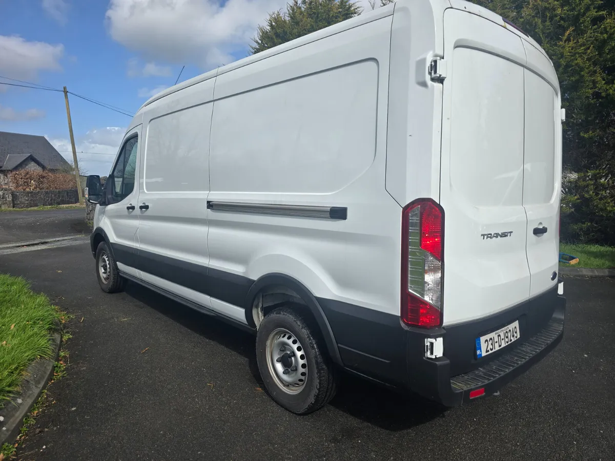 2023 Ford Transit lwb no millage - Image 4