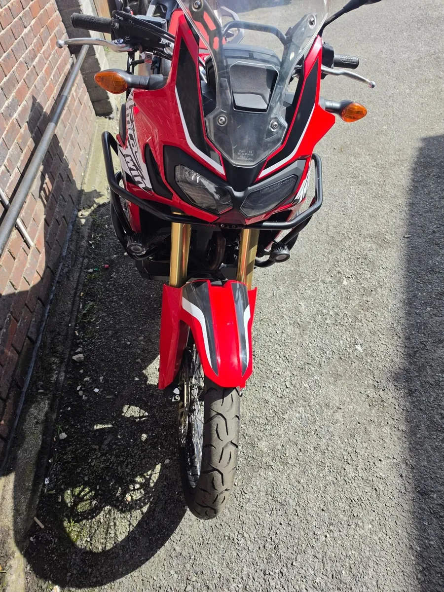 Africa Twin CRF 1000 - Image 2