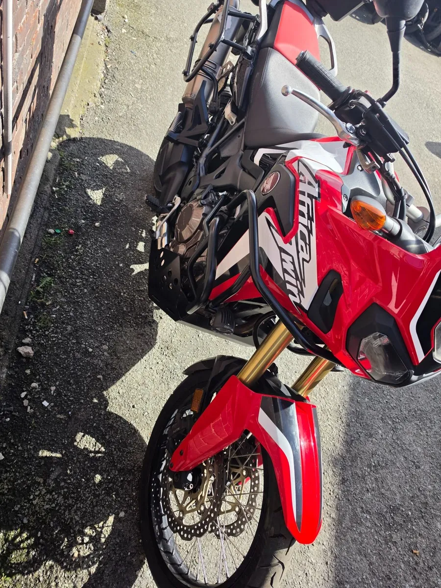 Africa Twin CRF 1000 - Image 3