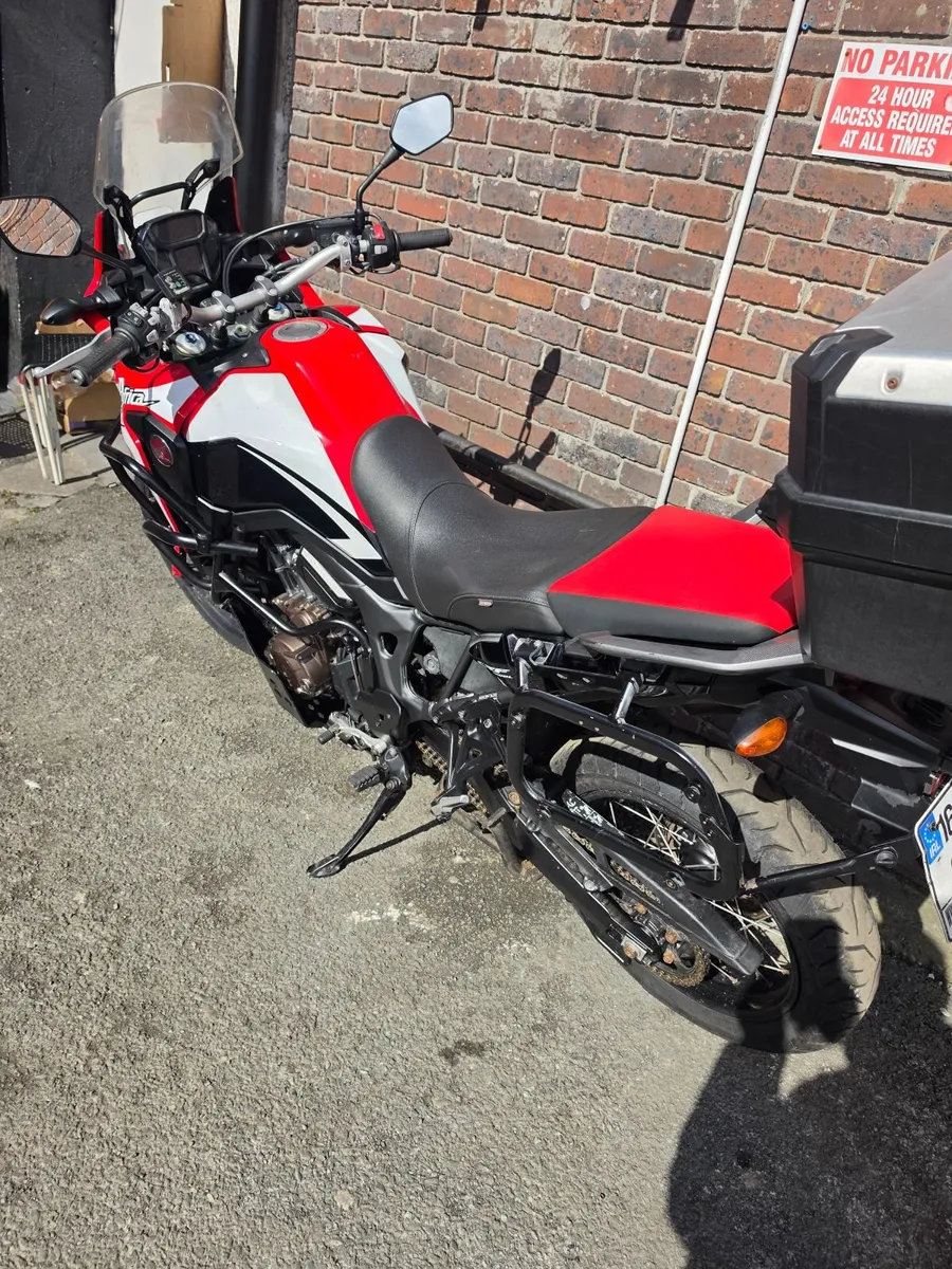 Africa Twin CRF 1000 - Image 4