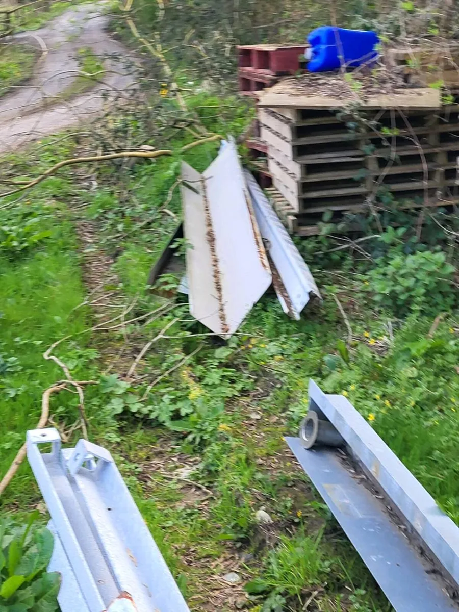 Large steel shed - Image 4