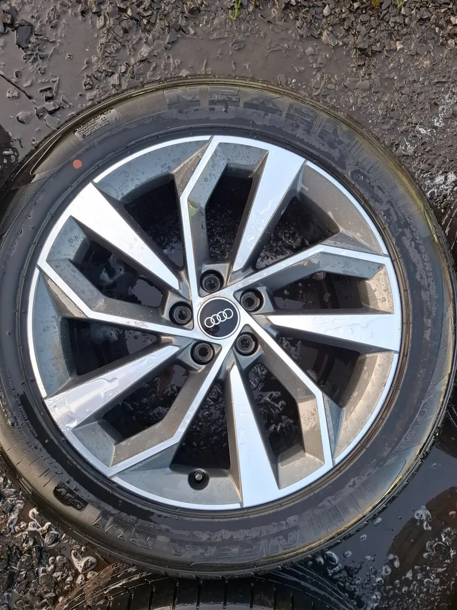 19" Genuine Audi Q5 S Line Alloys with tyres - Image 4
