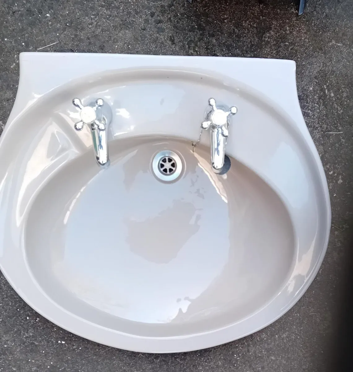 Vintage 4 piece Bathroom Suite - Image 1