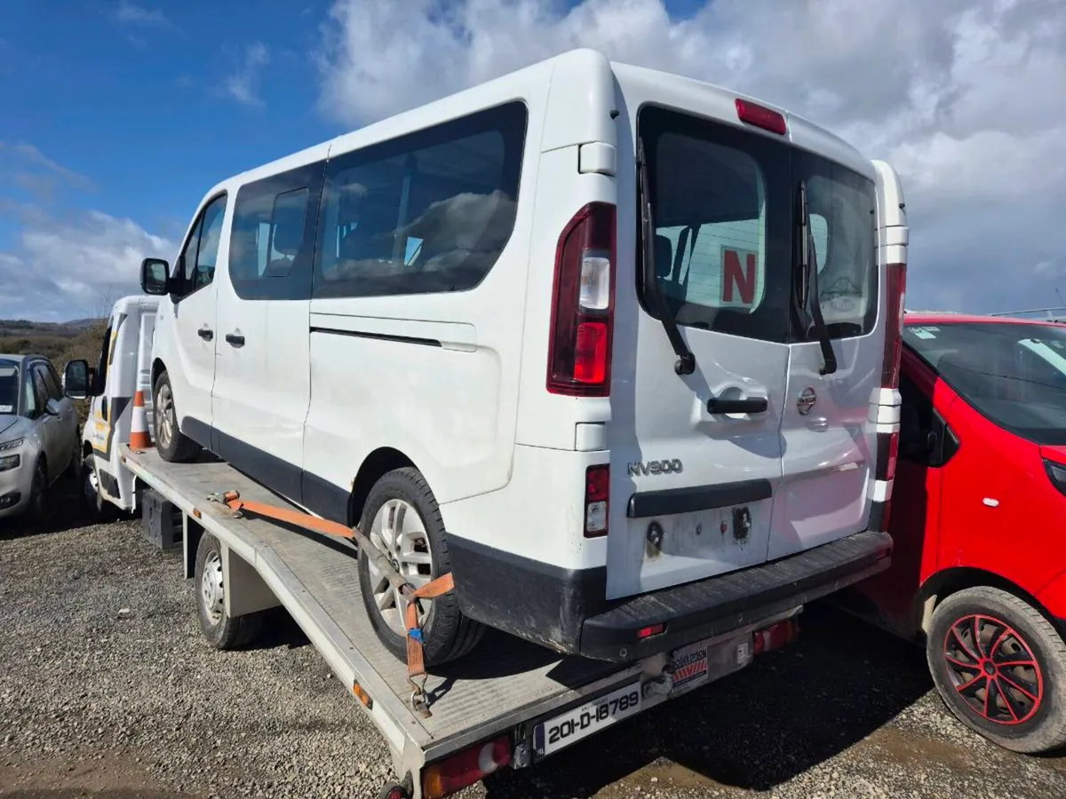 Nissan nv 300 - Image 1