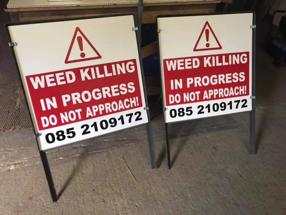 Heavy duty frame with aluminium sign. - Image 4