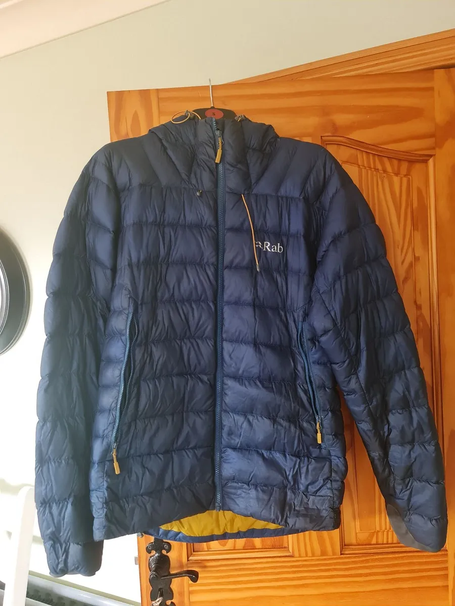 Outdoor clothing - Image 1