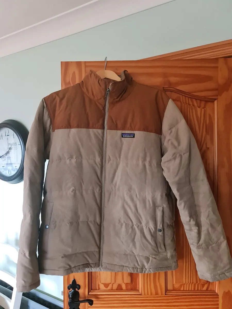 Outdoor clothing - Image 3