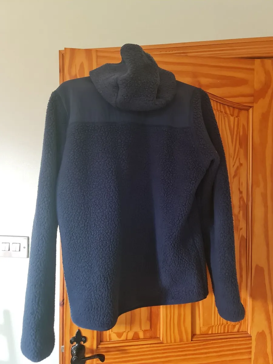 Outdoor clothing - Image 4