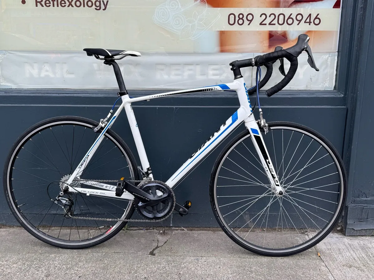 Giant Defy ALUXX SL Shimano Ultegra - Image 1