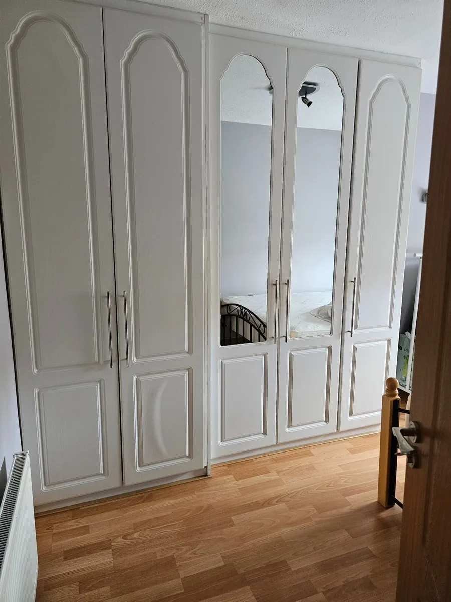 Wardrobe doors - Image 1