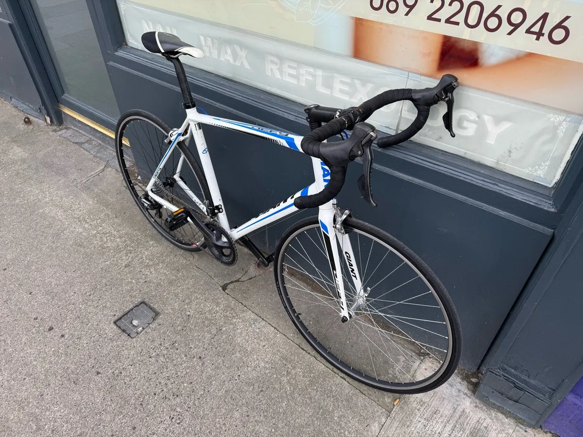 Giant Defy ALUXX SL Shimano Ultegra - Image 4