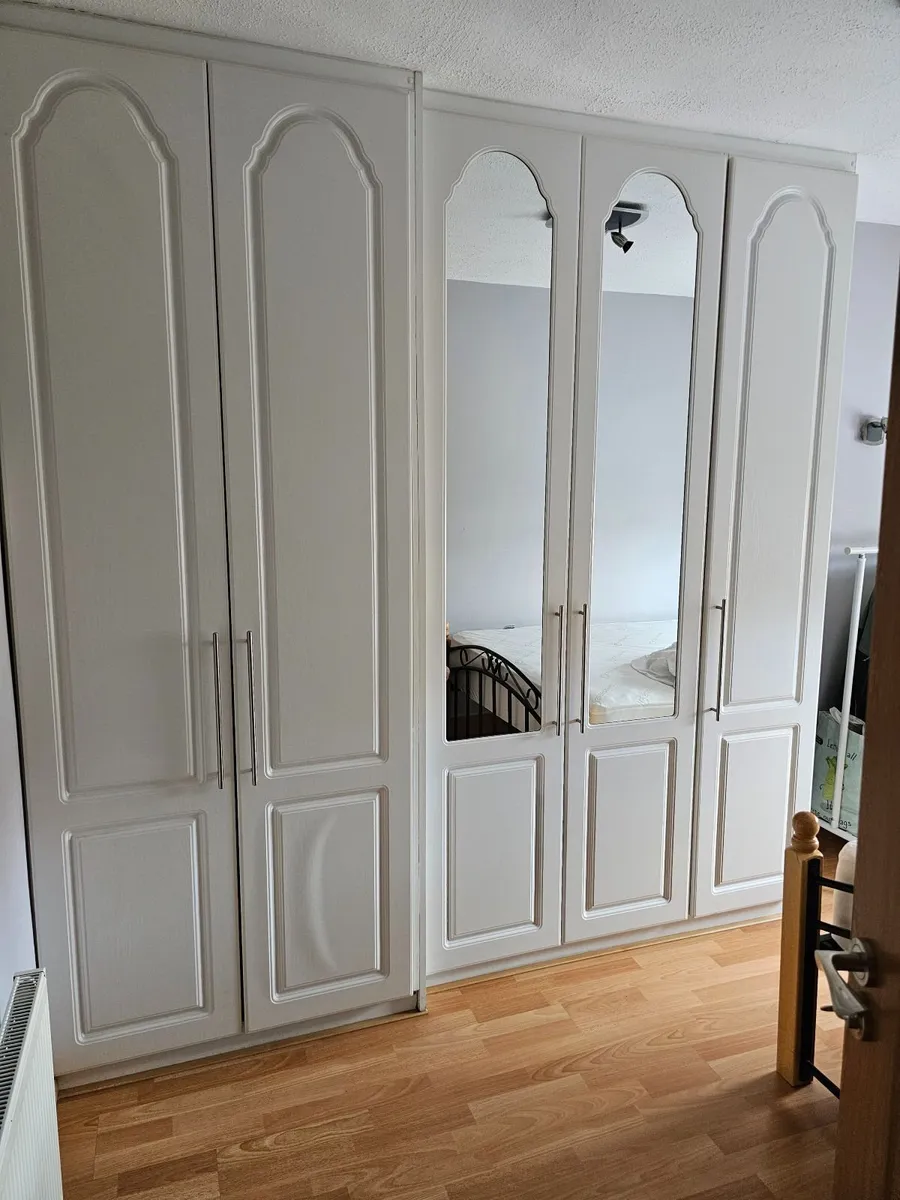 Wardrobe doors - Image 2