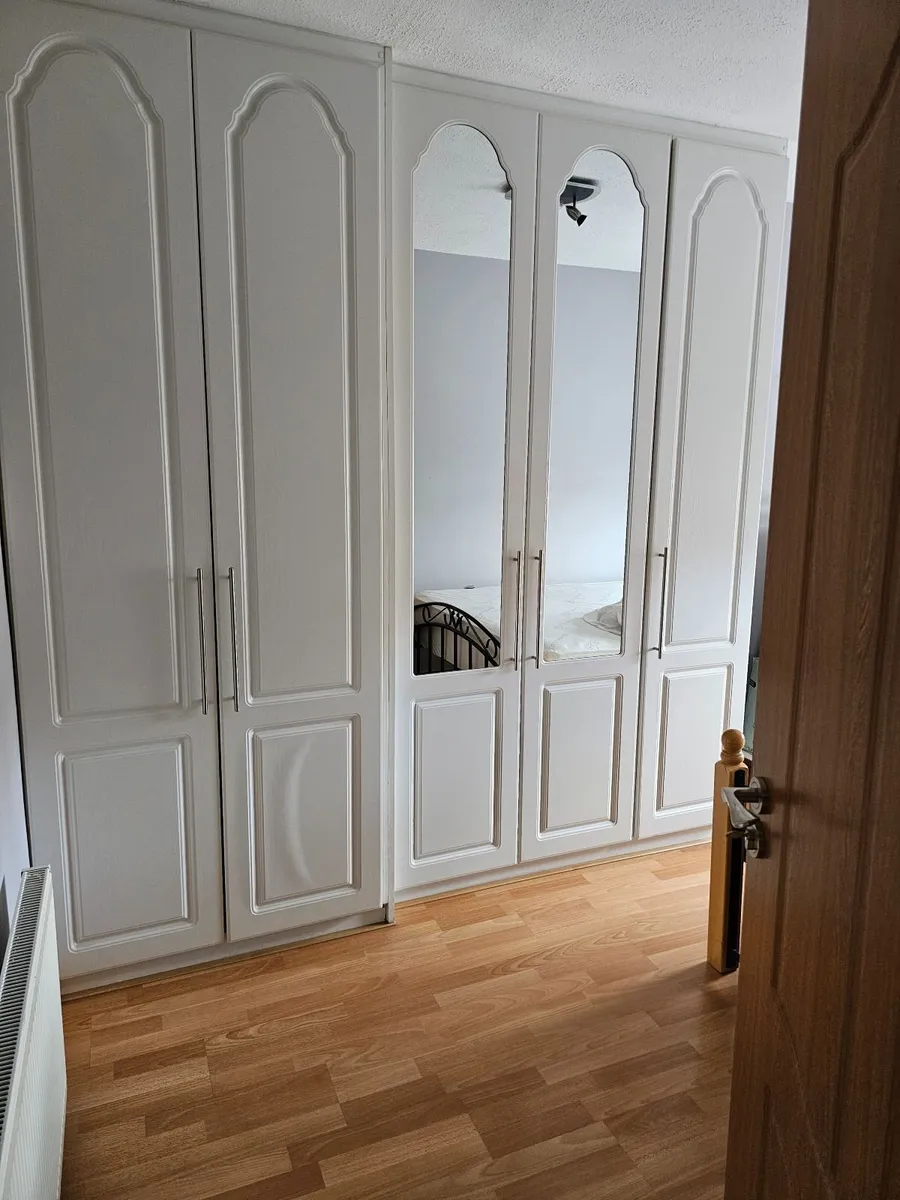 Wardrobe doors - Image 3