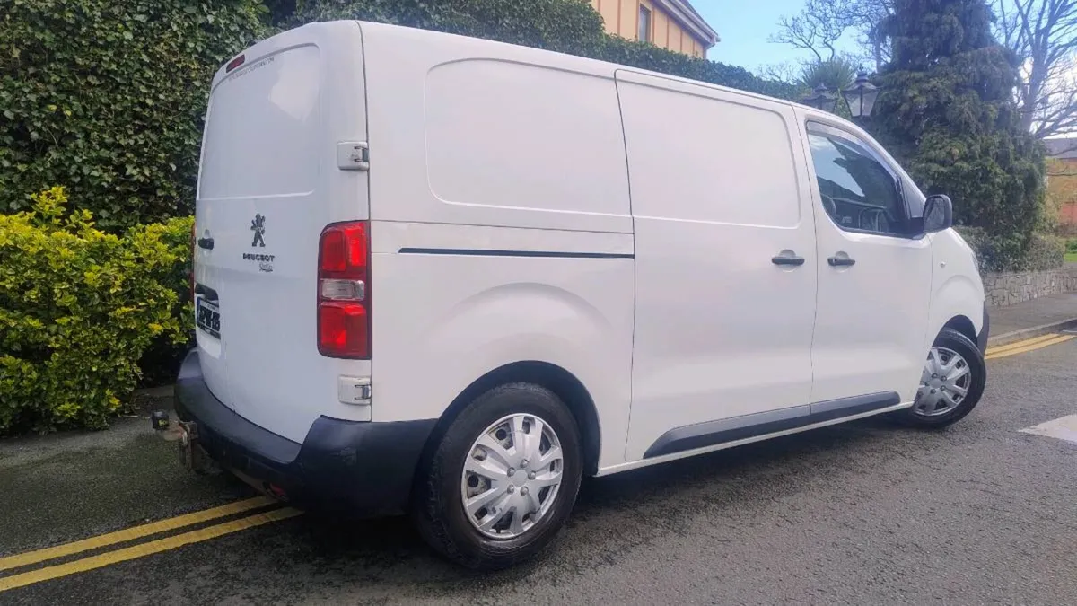MINT PEUGEOT EXPERT with BRAND NEW DOE 01/27=€7950 - Image 3