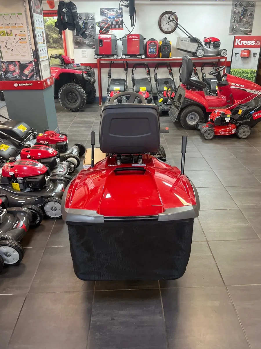 Lawnmowers - Image 3