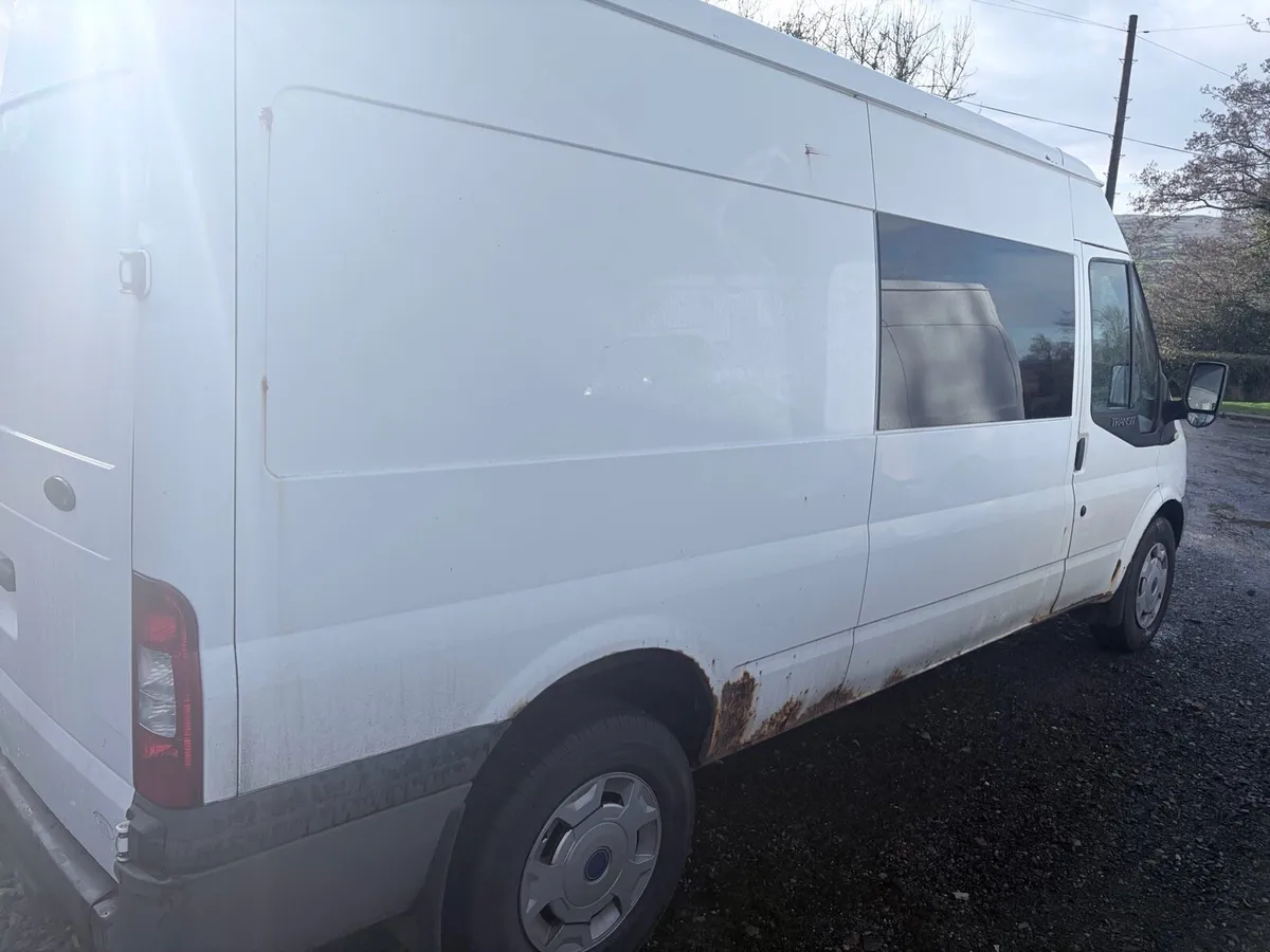 2.2 Ford transit 350 RWD breaking all parts - Image 2