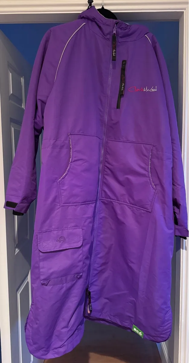 Charlie McCloud Changing Robe - Image 1