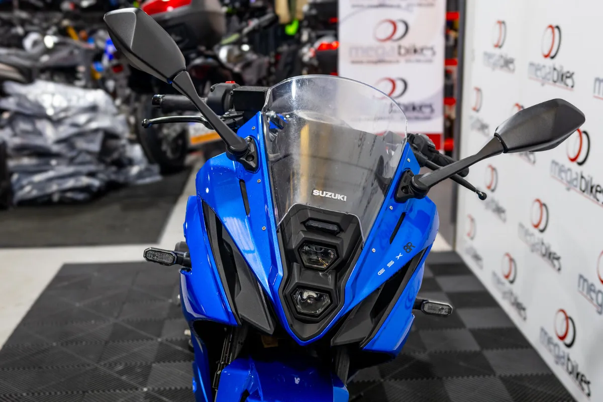 Suzuki GSX 8R 2025 - Image 4