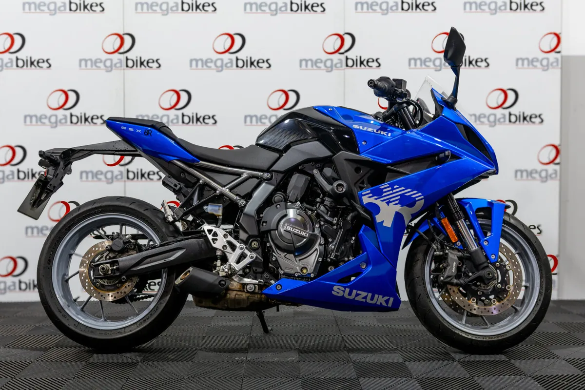 Suzuki GSX 8R 2025 - Image 1