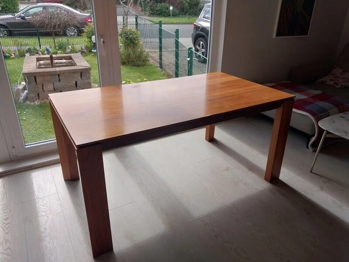 Solid Wood Calligaris extendable table - Image 1