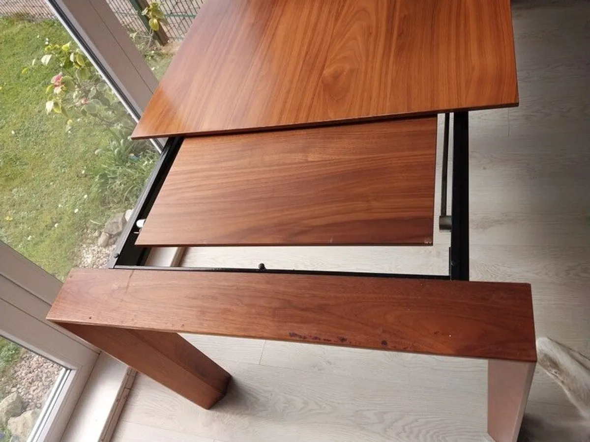 Solid Wood Calligaris extendable table - Image 2