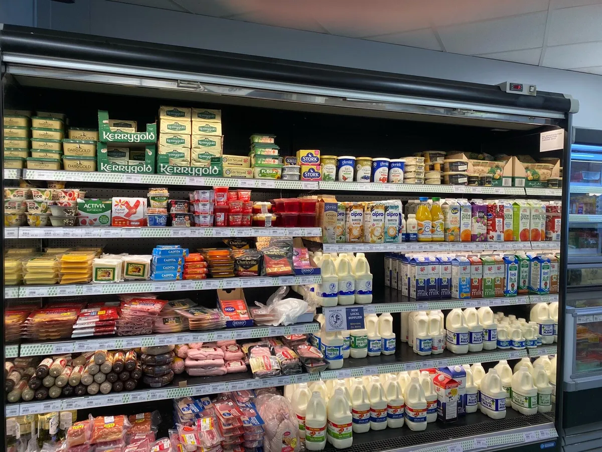 Chilled Cabinet, wall Freezer, 2 coffee machines - Image 4