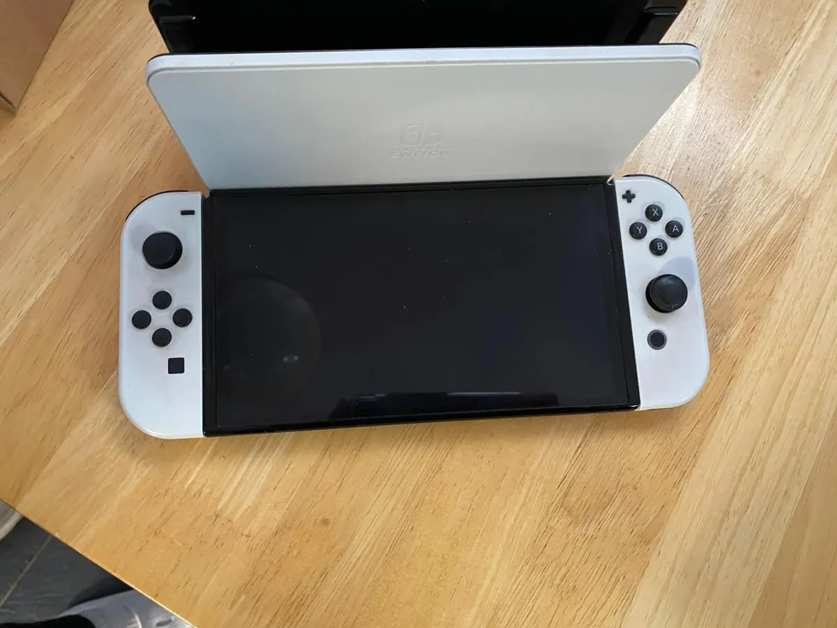 Nintendo switch Oled - Image 1