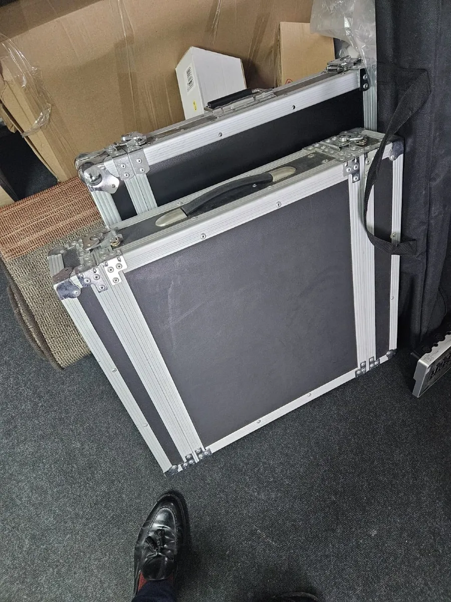Flight cases x 2 Unused