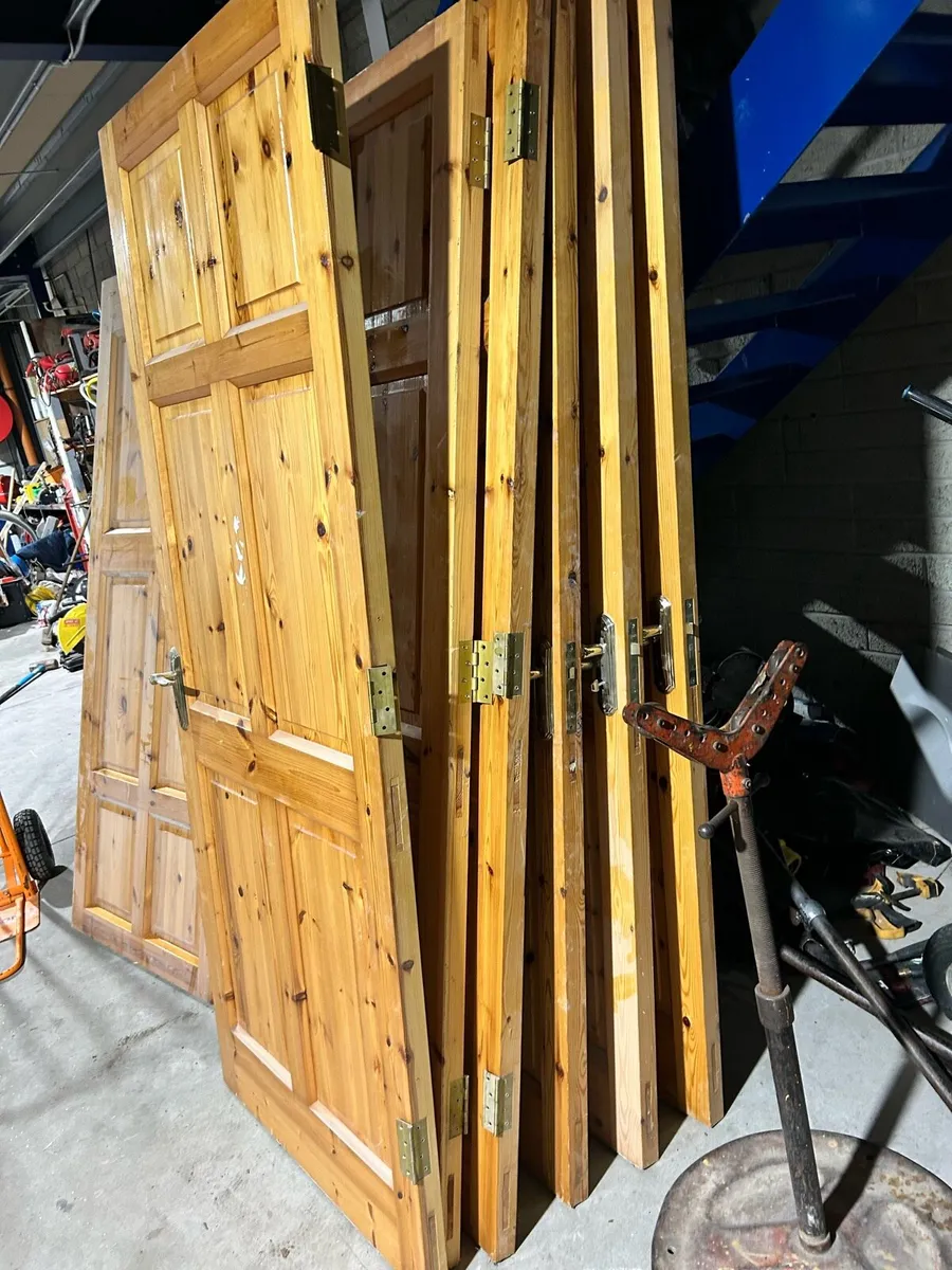 Pine doors - Image 3
