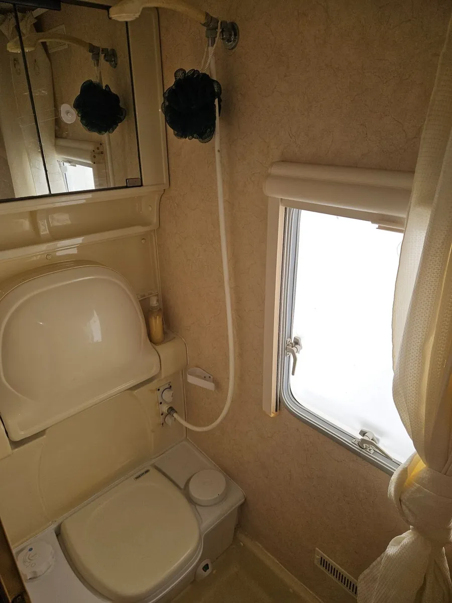 camper van - Image 1